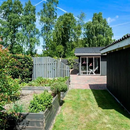 Lovely On A Plot, Only 500 Meters From The Water, Glesborg